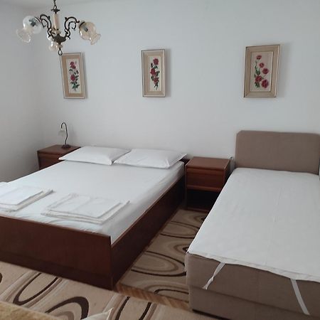 Apartments By The Sea Podaca, Makarska - 2576 المظهر الخارجي الصورة
